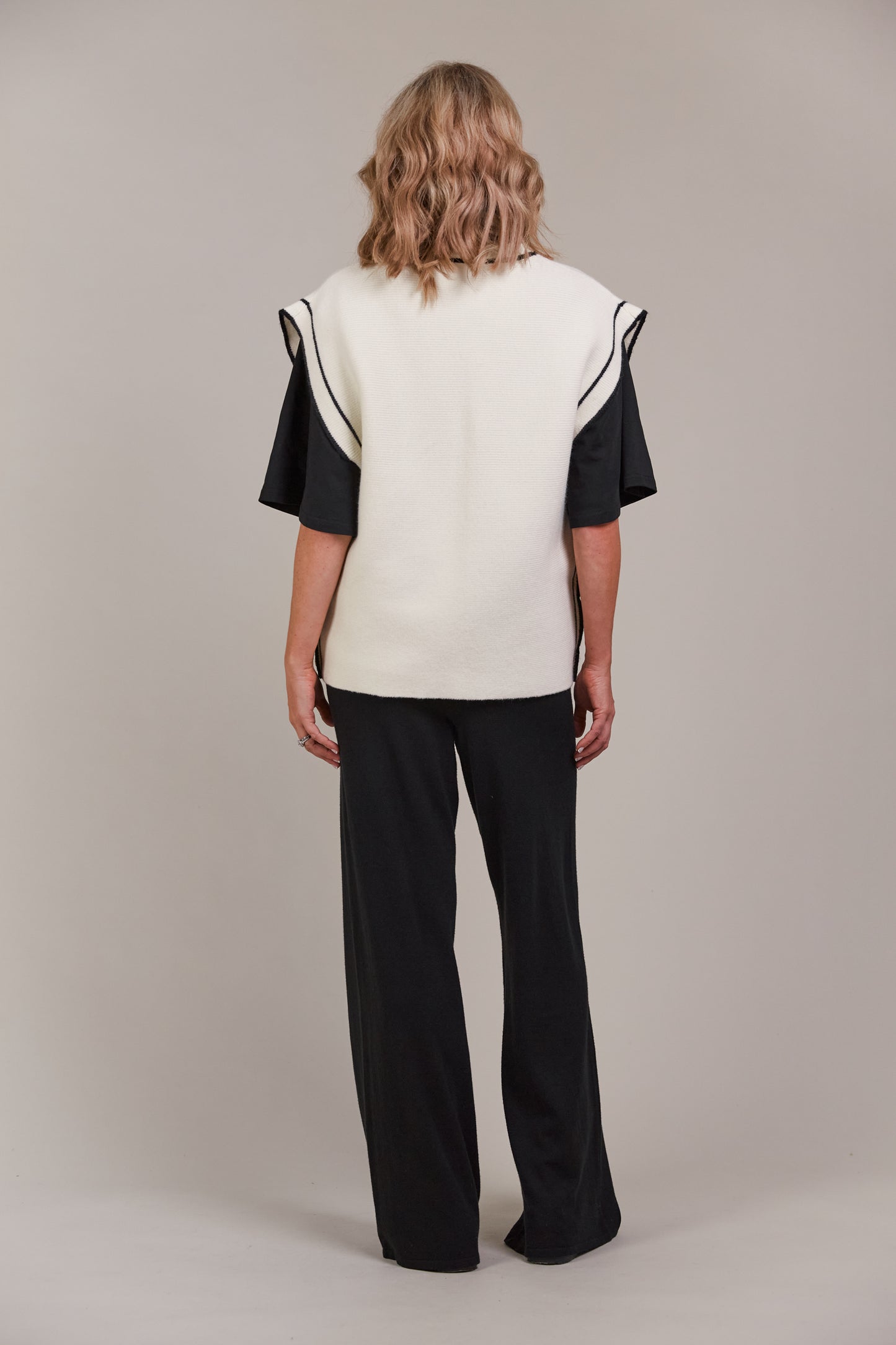 Avino Knit Vest- Ecru