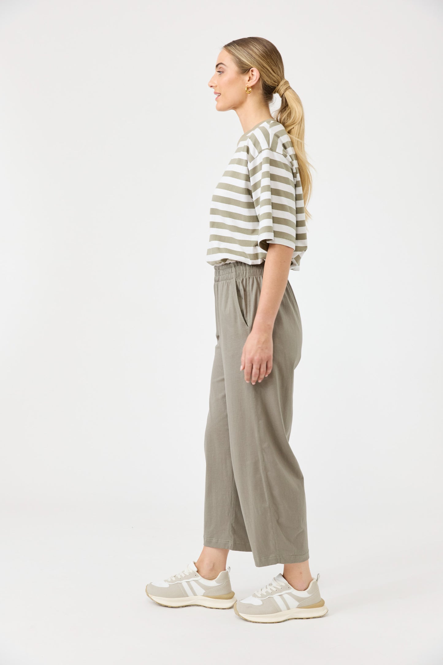 Studio Traveller Pant - Olive