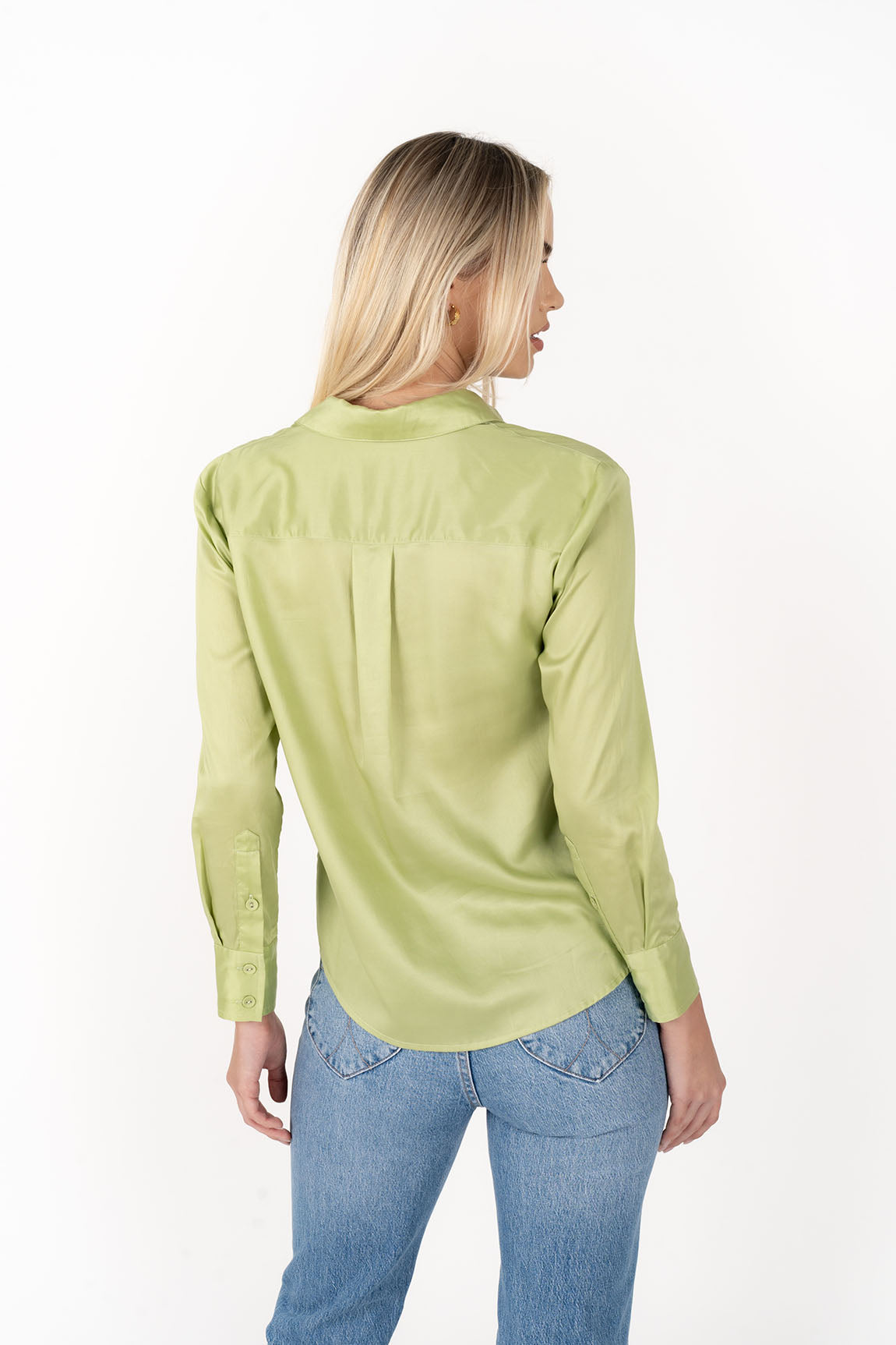 THE CLASSIC SHIRT - Avocado Colour