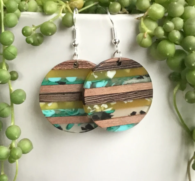 Large round wood and resin drops