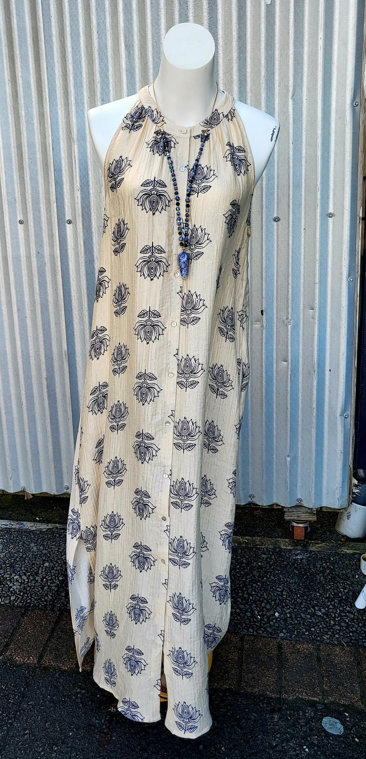 Yerse Barcelona Lotus print Halter neck dress