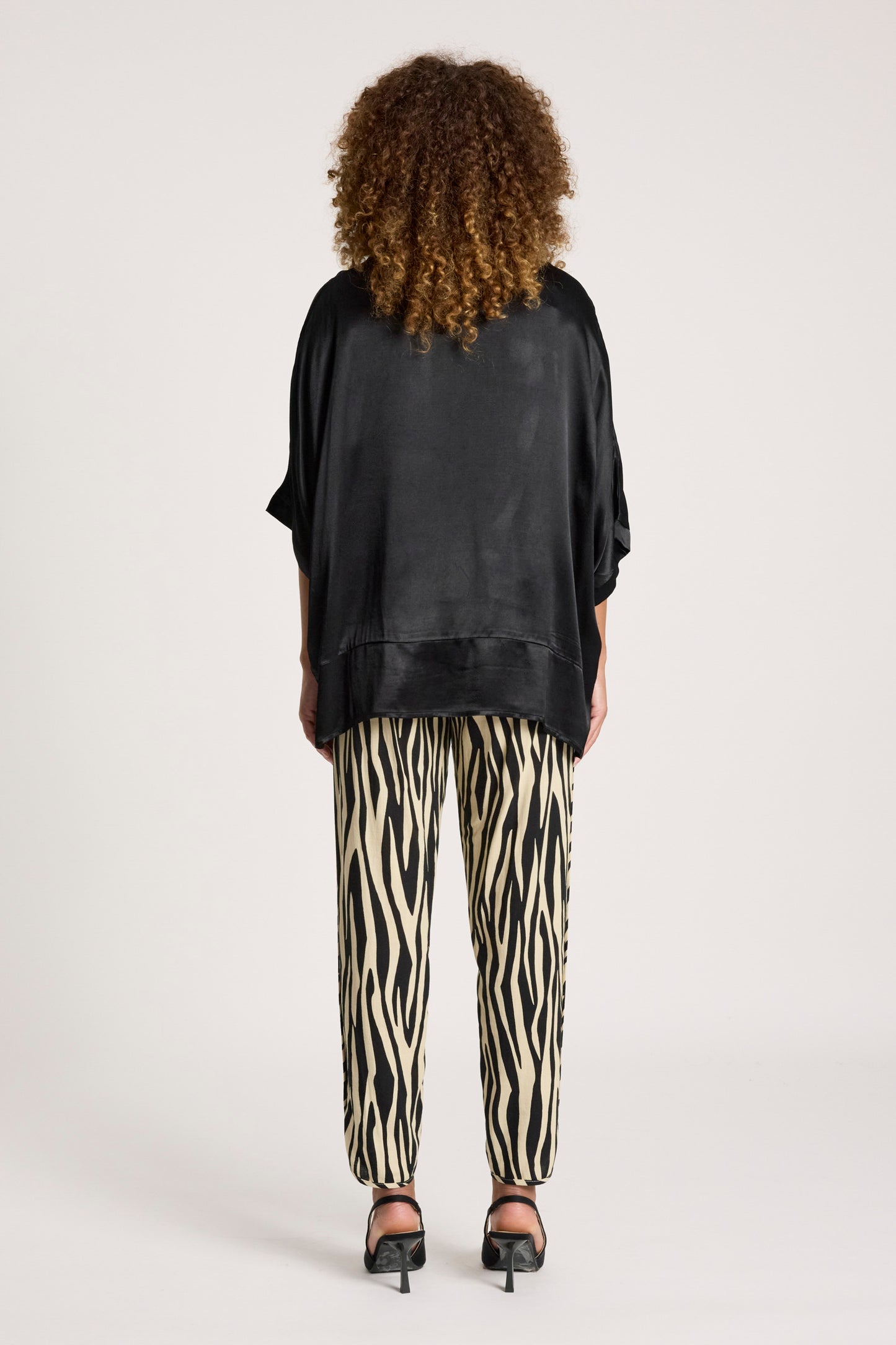 San Top from Eb+Ive -Black