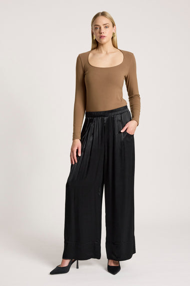 San pant from Eb+Ive - Black