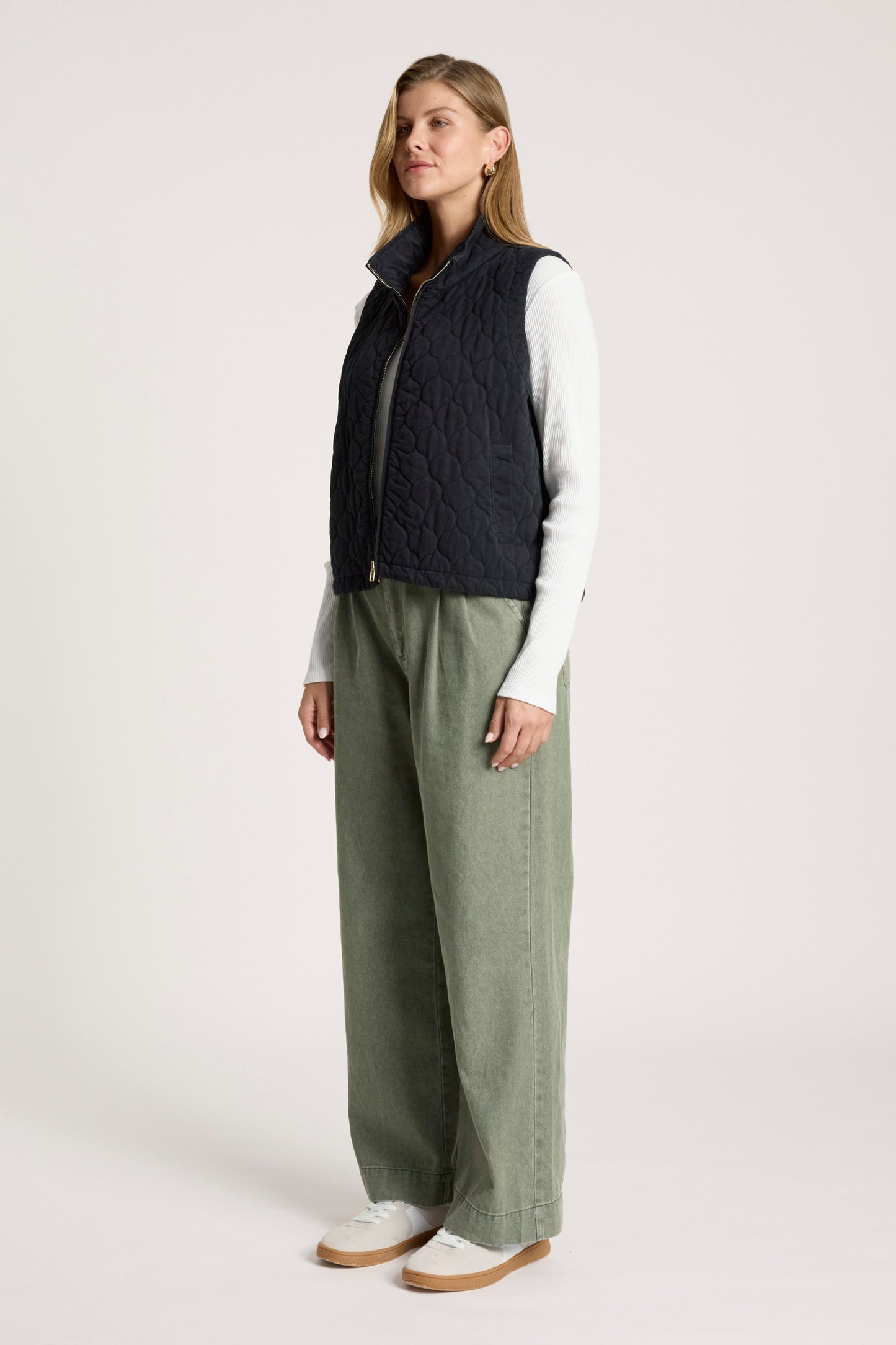 Sansi Quilted Crop Vest from Eb+Ive - Black colour