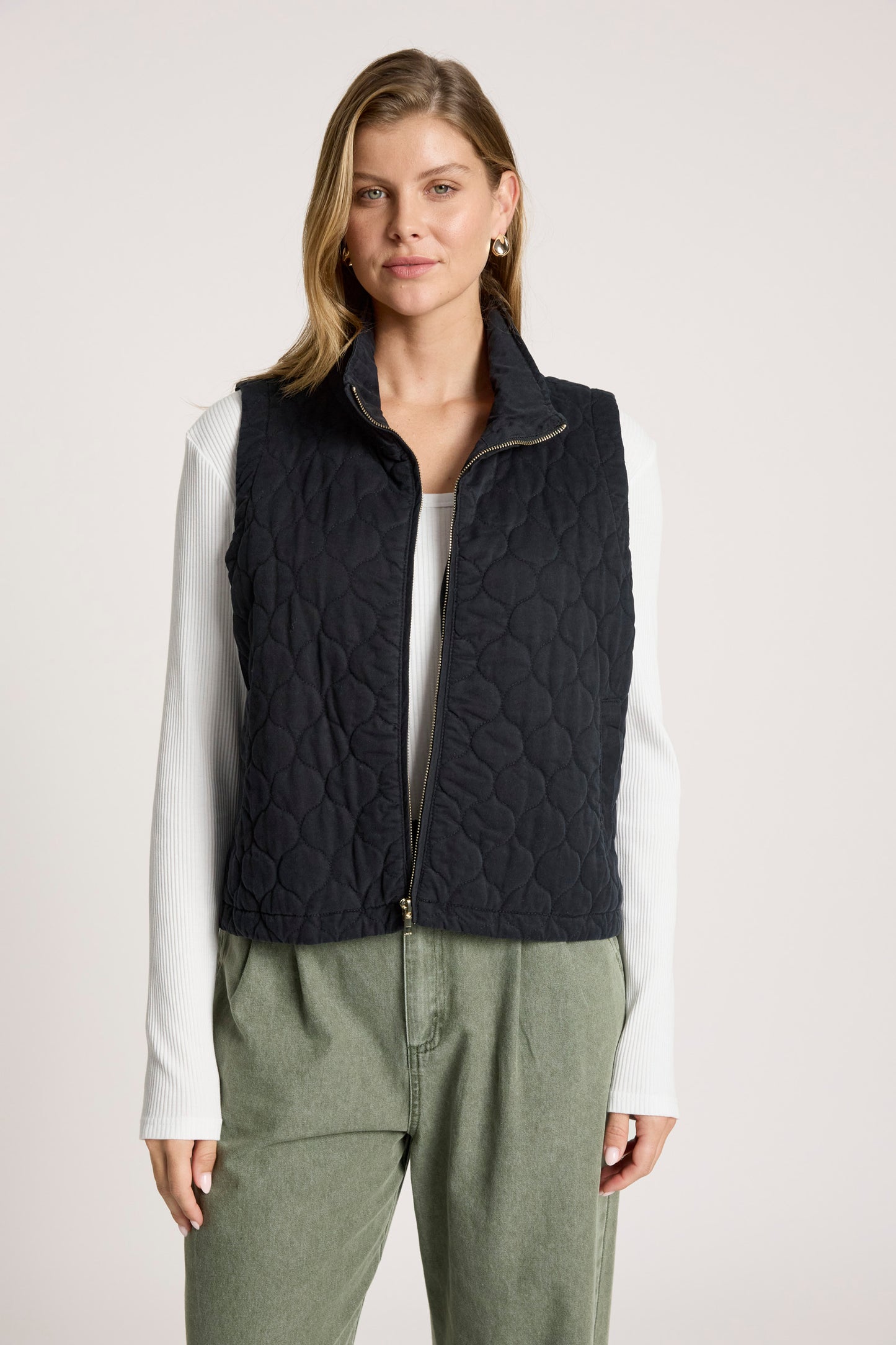 Sansi Quilted Crop Vest from Eb+Ive - Black colour