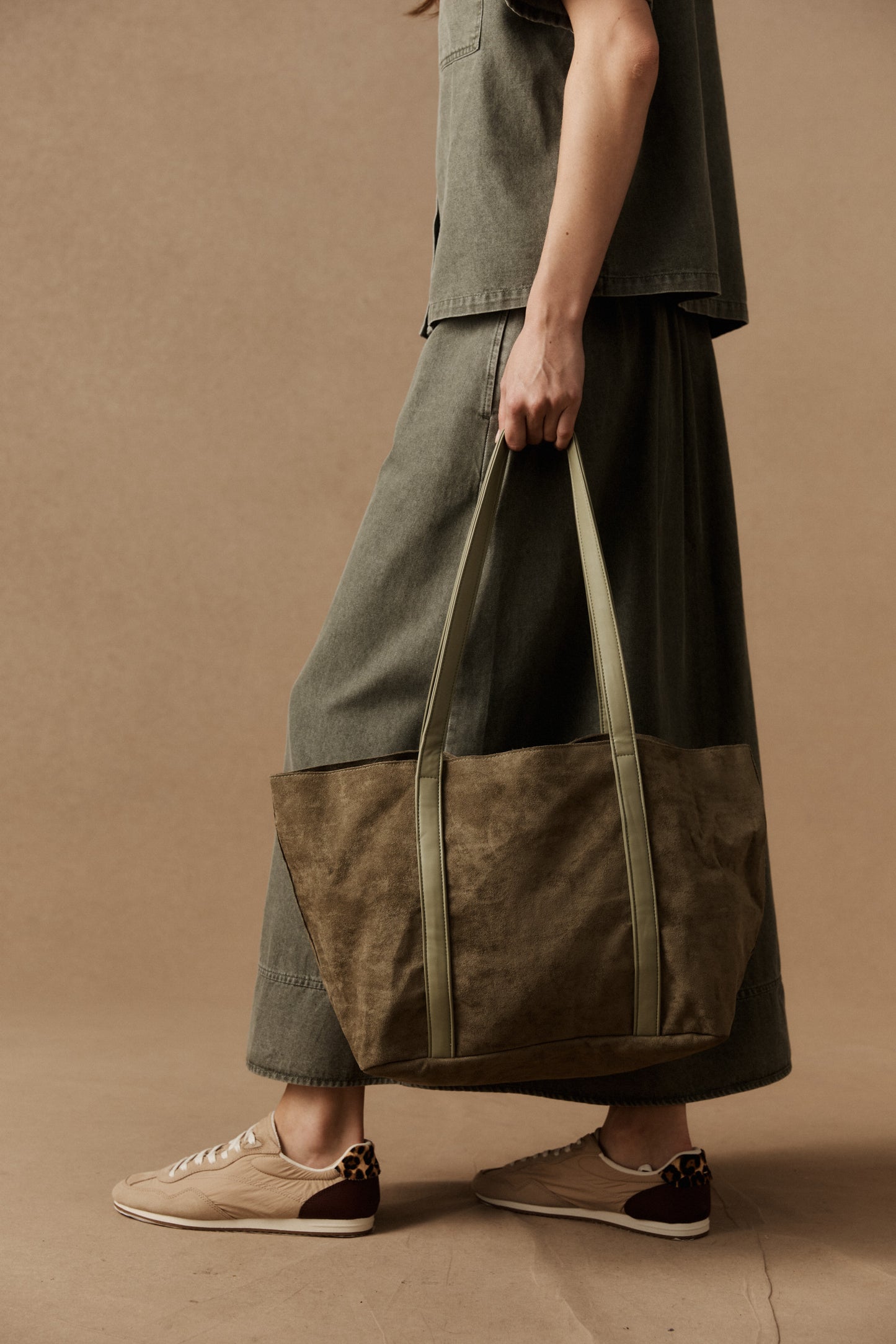 Sable Tote from Eb+Ive- Mahogany