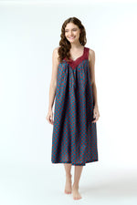 MD-410C1 Nightie | V-Neck Laced