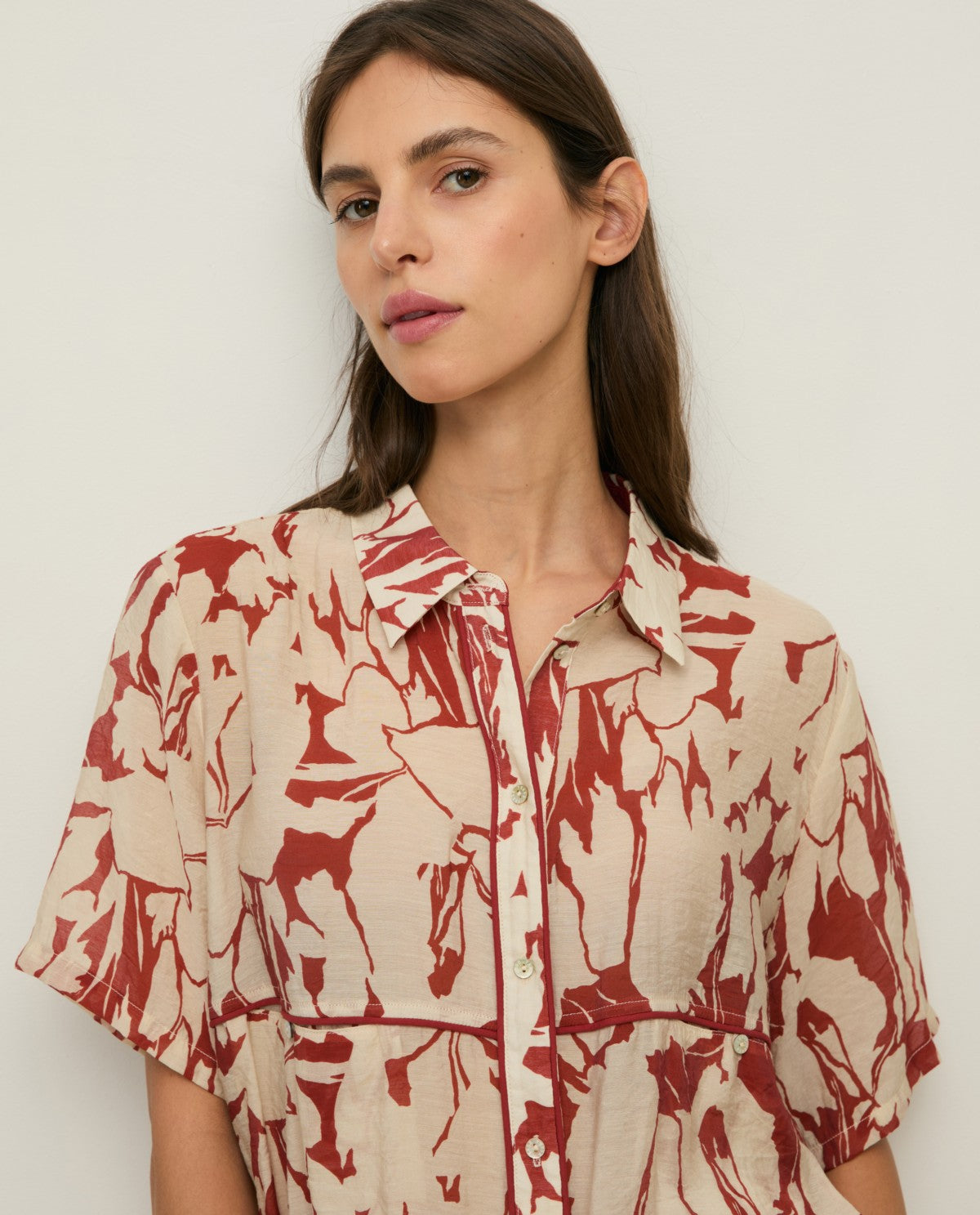 Yerse Barcelona Flowy Floral blouse