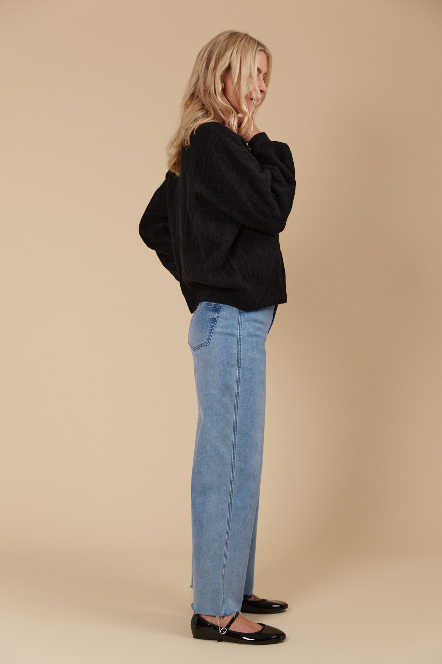 Hera Jumper - Onyx colour