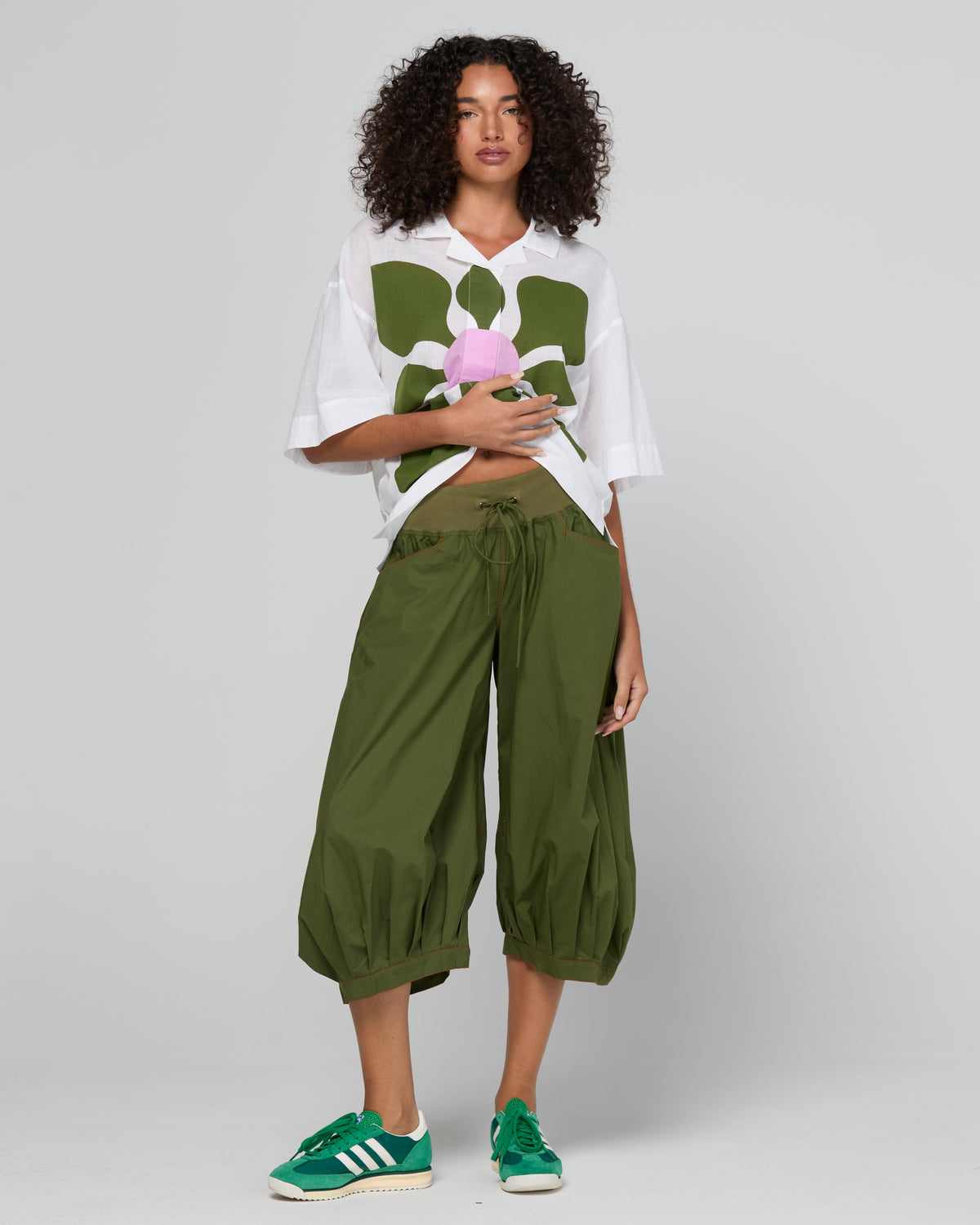 Guru Pant in Chive green