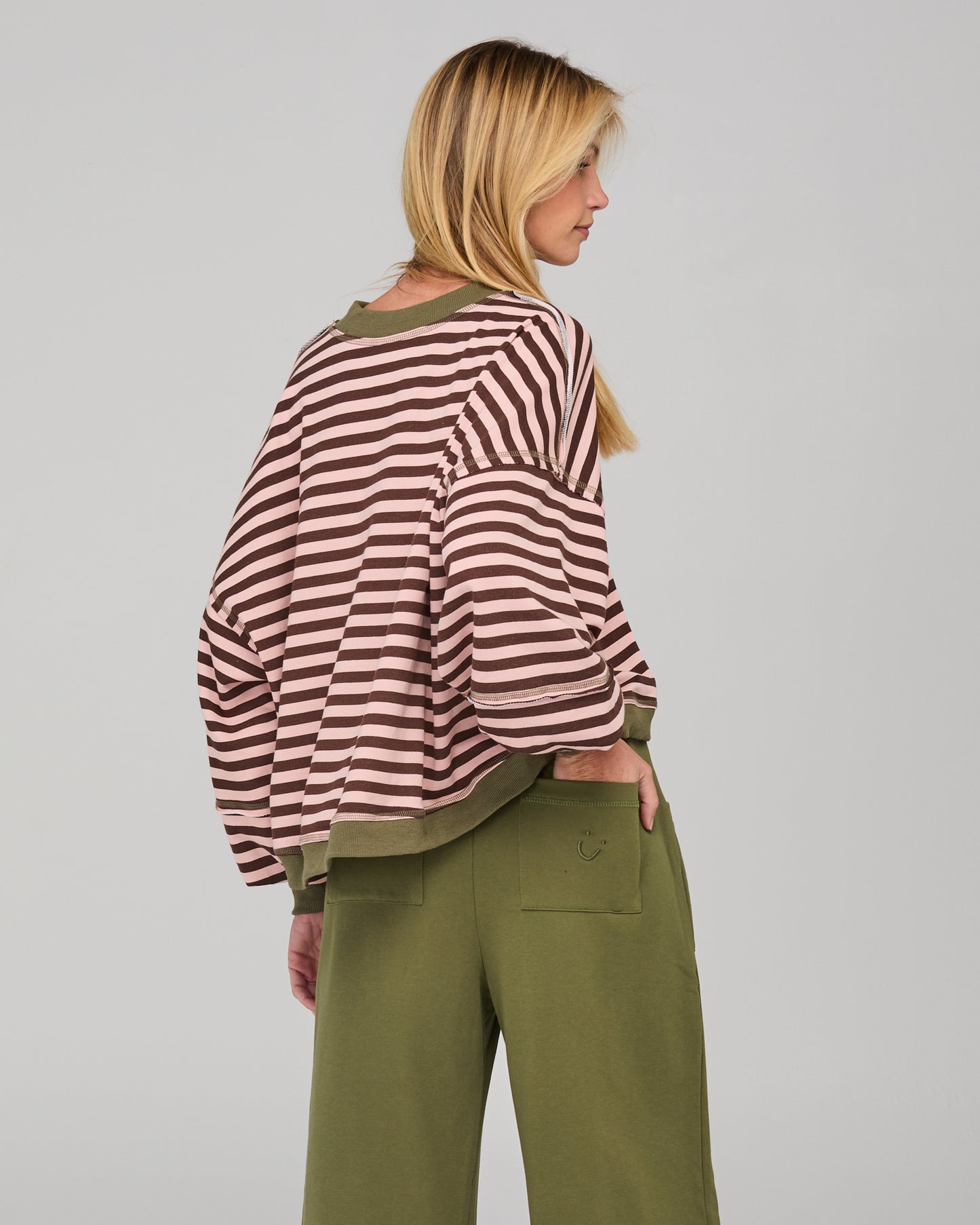 Boom Shankar Guru Sweatshirt - Dusty pink