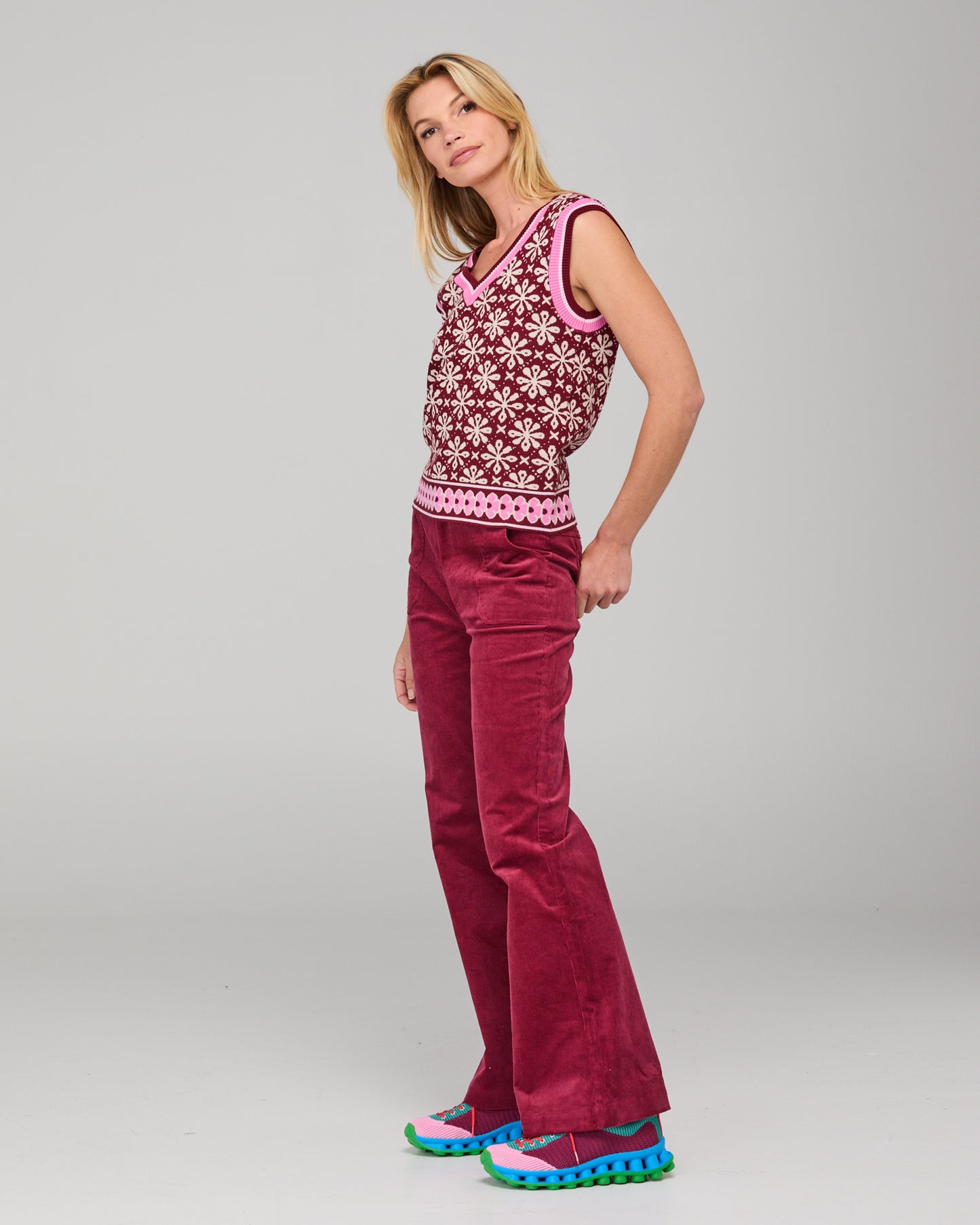 Boom Shankar Gigi Vest - Merlot Jacquard knit