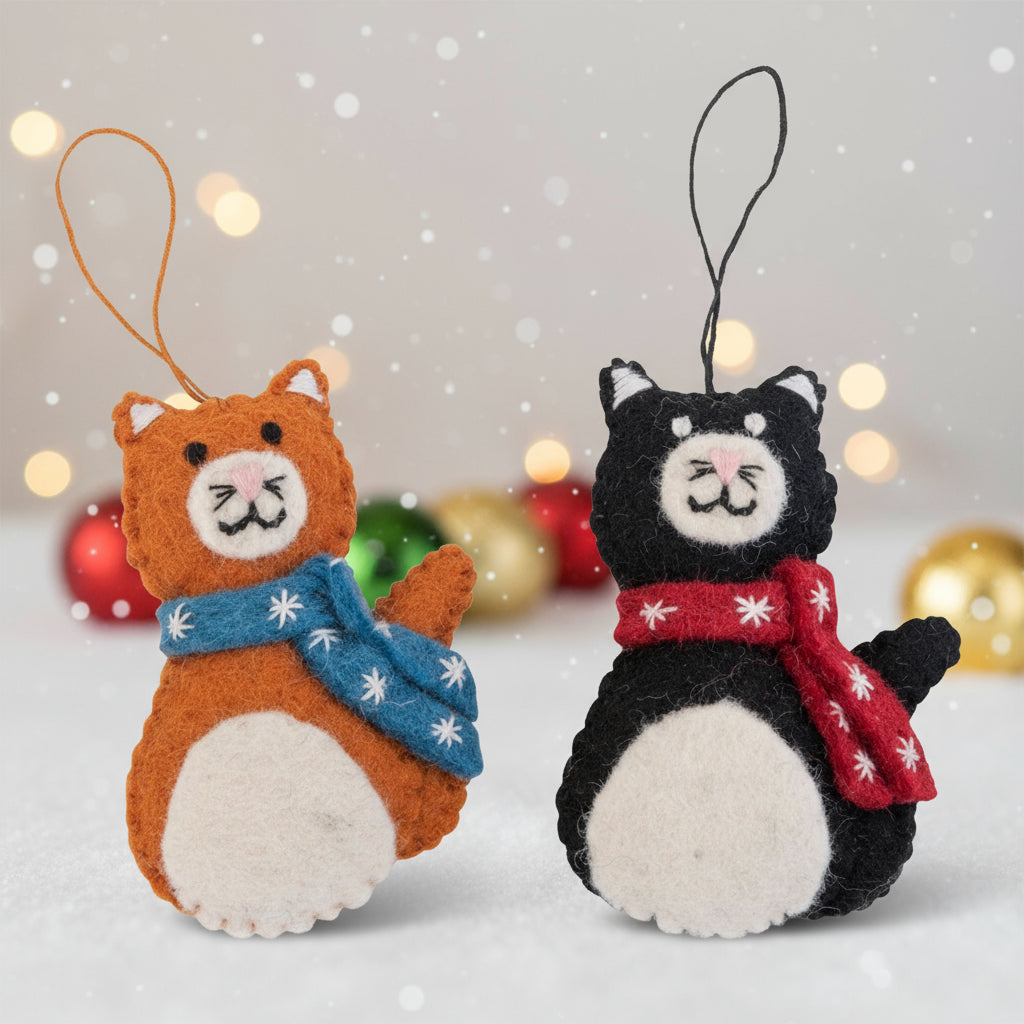 Pashom Cat with Scarves Christmas Decorations