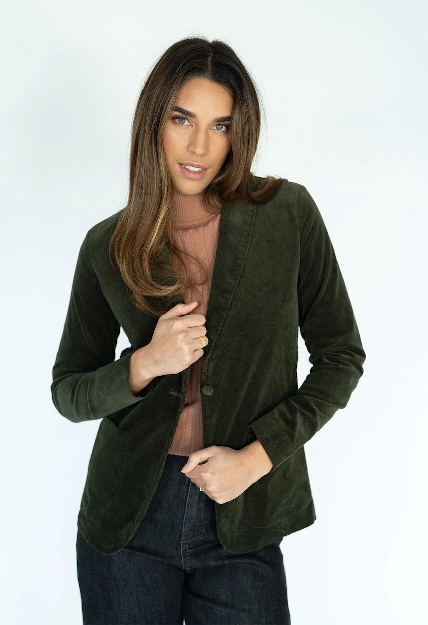 Ines Skivvy
