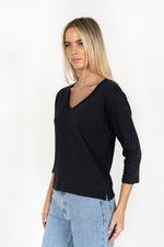 STELLA V NECK LONG SLEEVED TEE