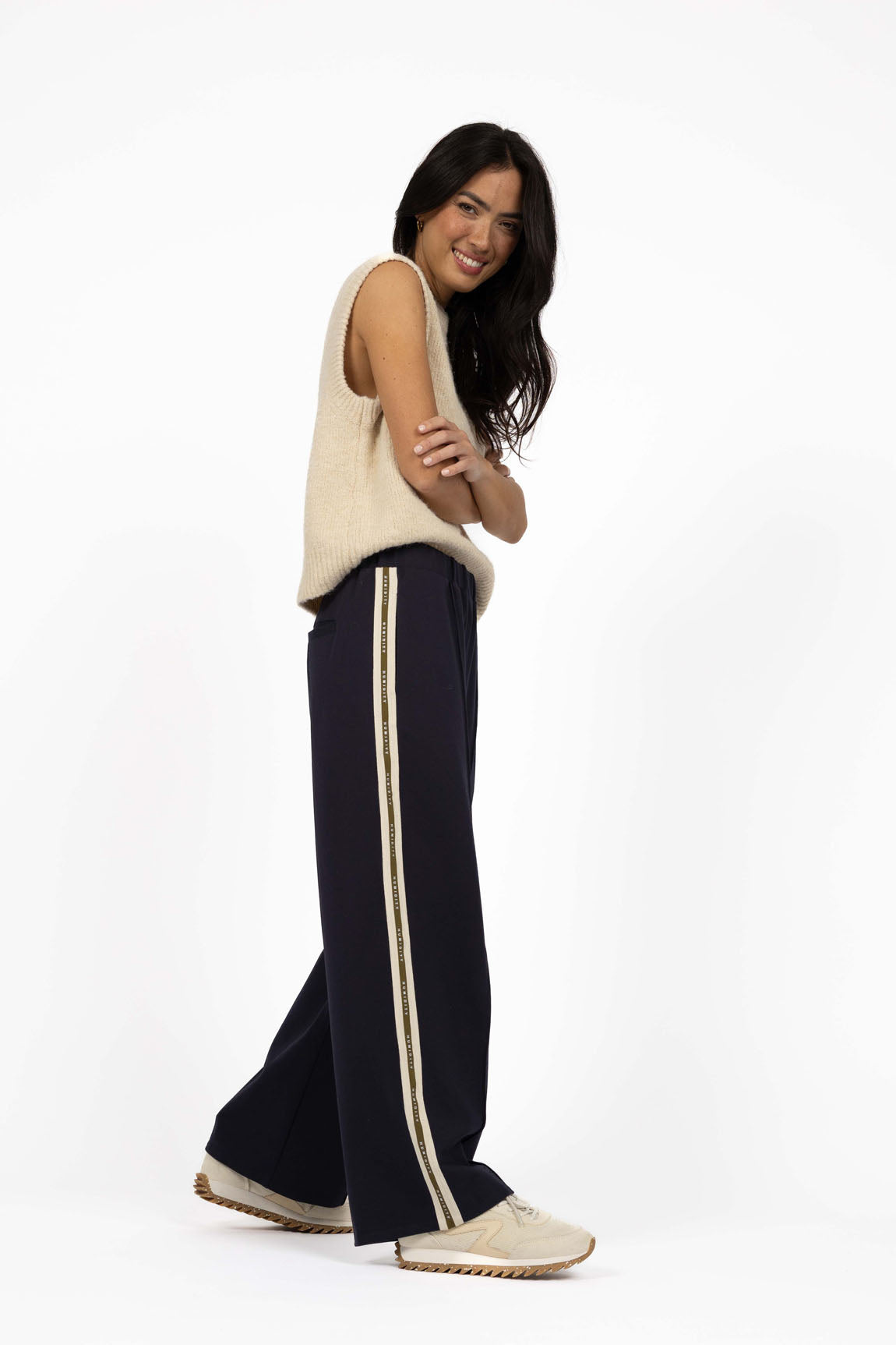 Roca Pant from Humidity Lifestyle - Black