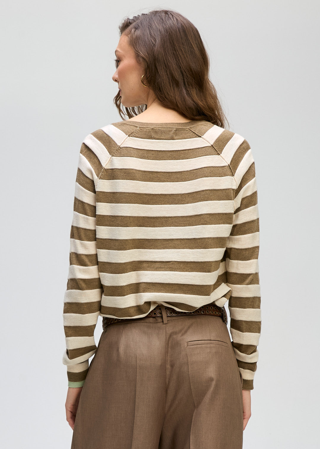LD & Co Stripe V Jumper - Bark Colour