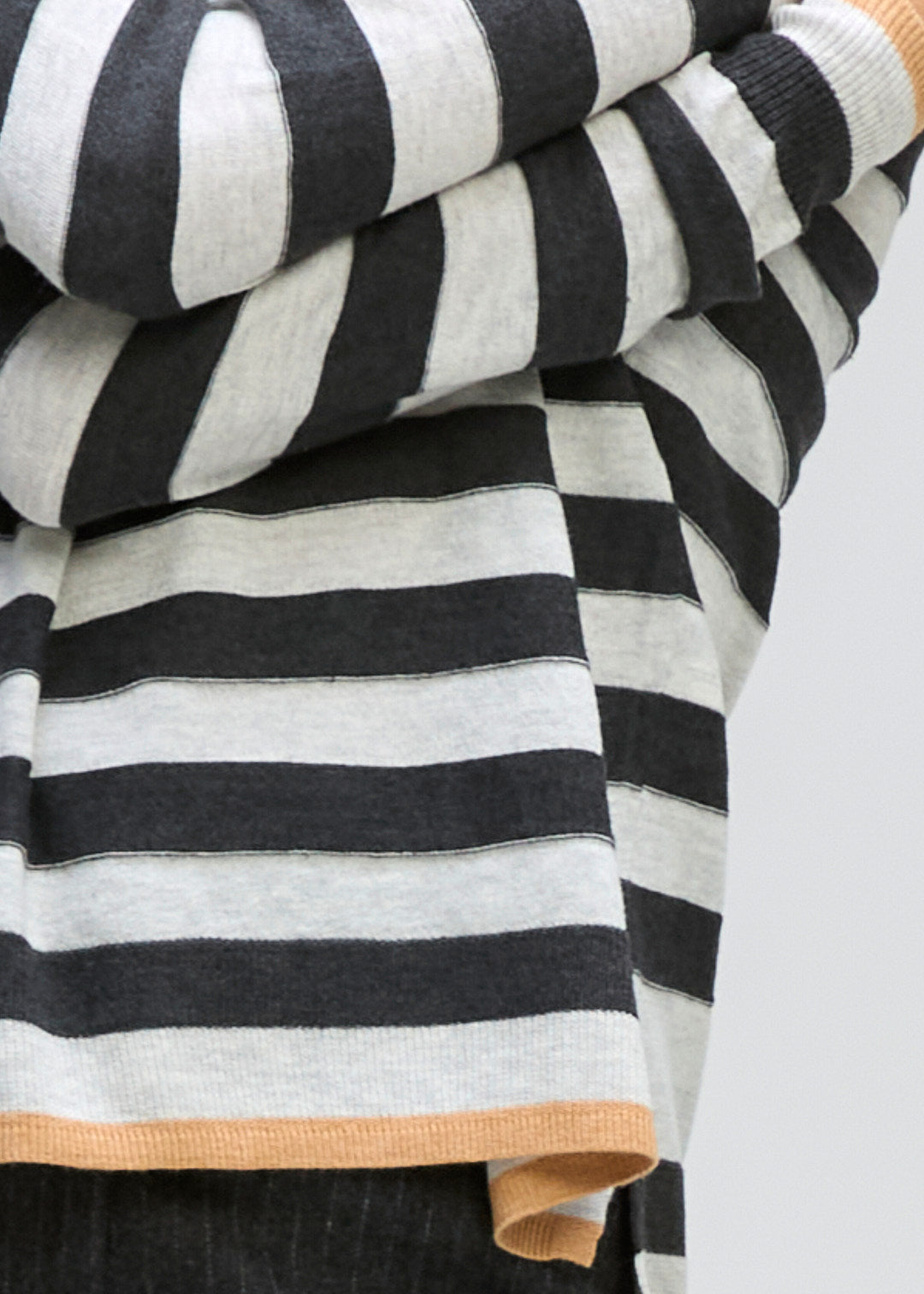 LD & Co Stripe V Jumper - Light Marl