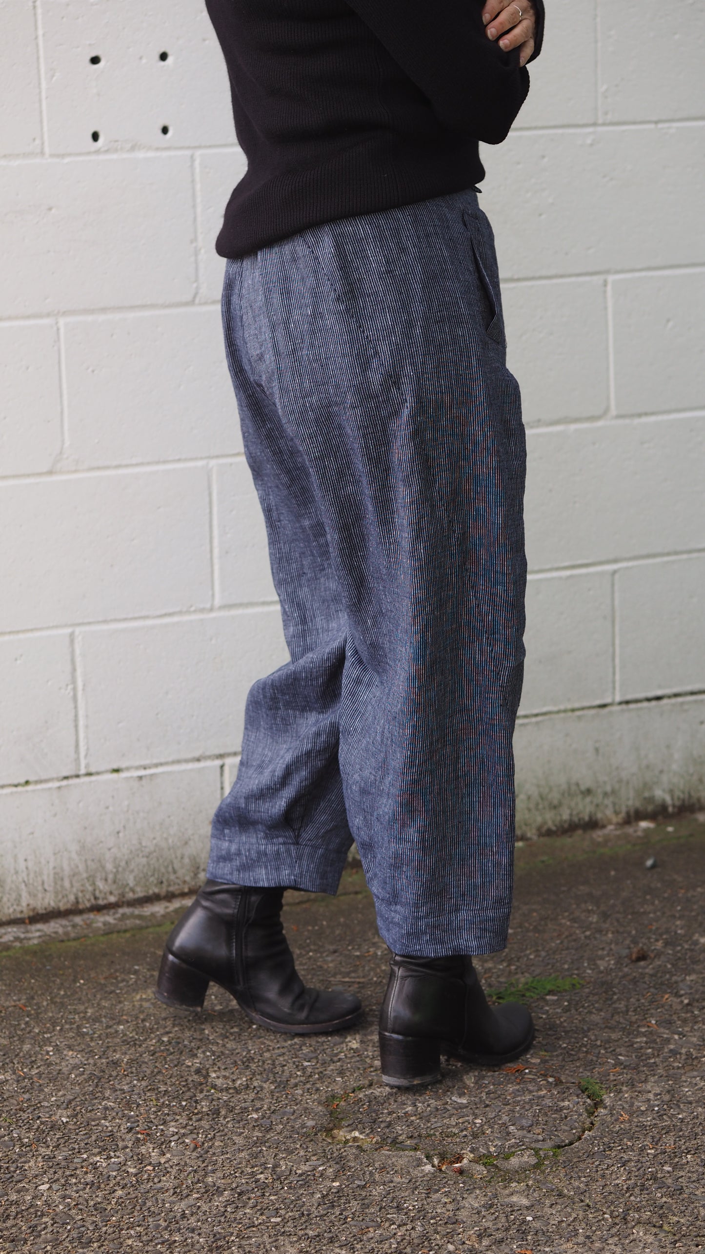 Maple Pants - Fine Navy Stripes