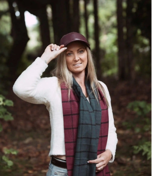 Dalia Reversible Scarf from Stilen NZ– Chocolate and Navy