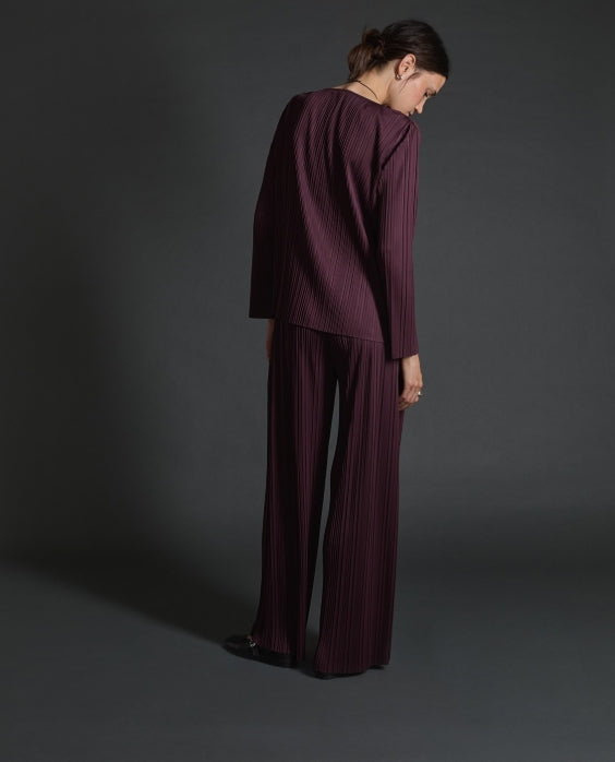 Yerse Barcelona Aubergine wide pleated trousers