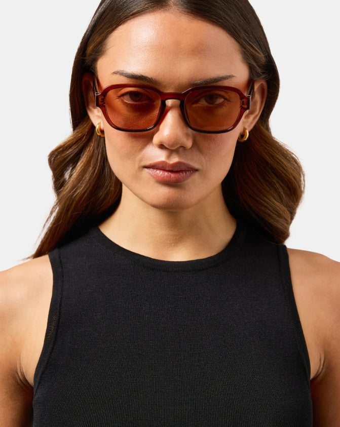 Milla Hart Maja Sunglasses Cry Amber/Lt Brown