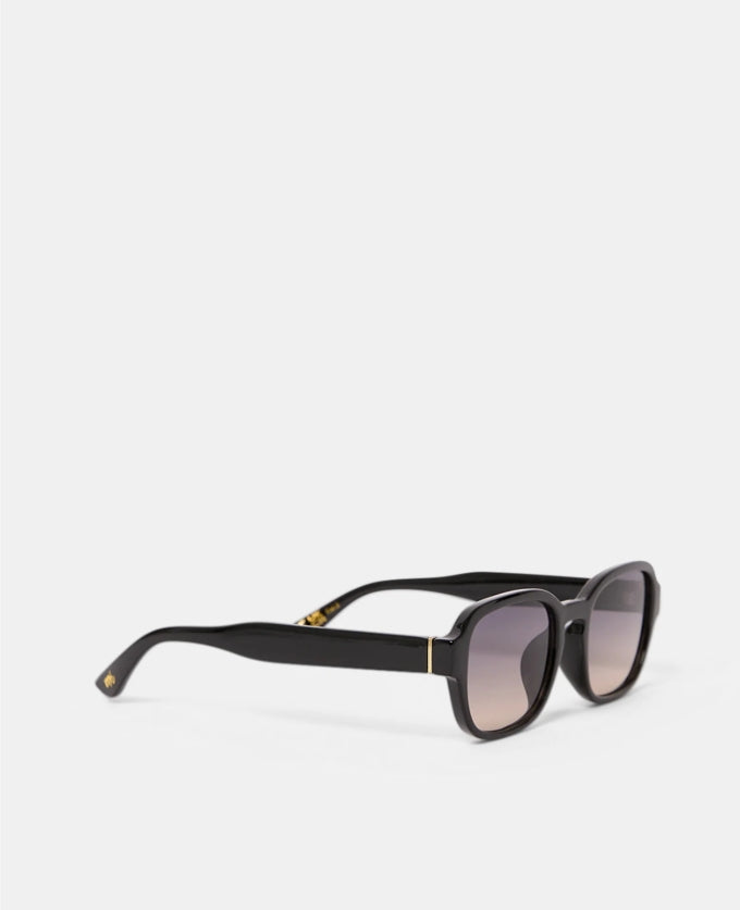 Milla Hart Maja Sunglasses Black/Smoke-Brown