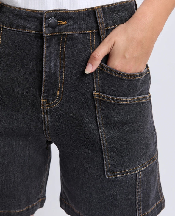 Balmy Short - Washed Black