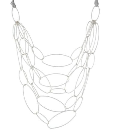 Sara necklace