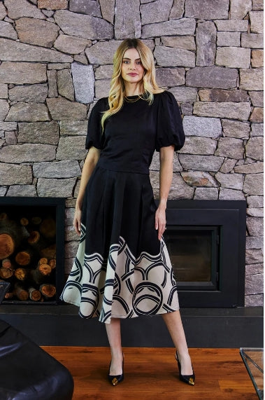 Ellie Panel Detail Top in Black