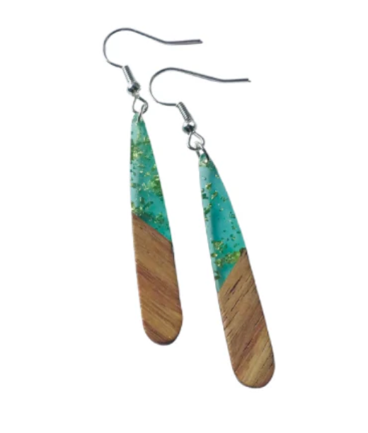 Fall for fancy - Slender tear drop earring