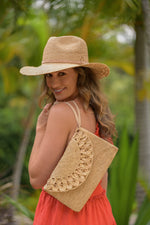 Raffia zip purse