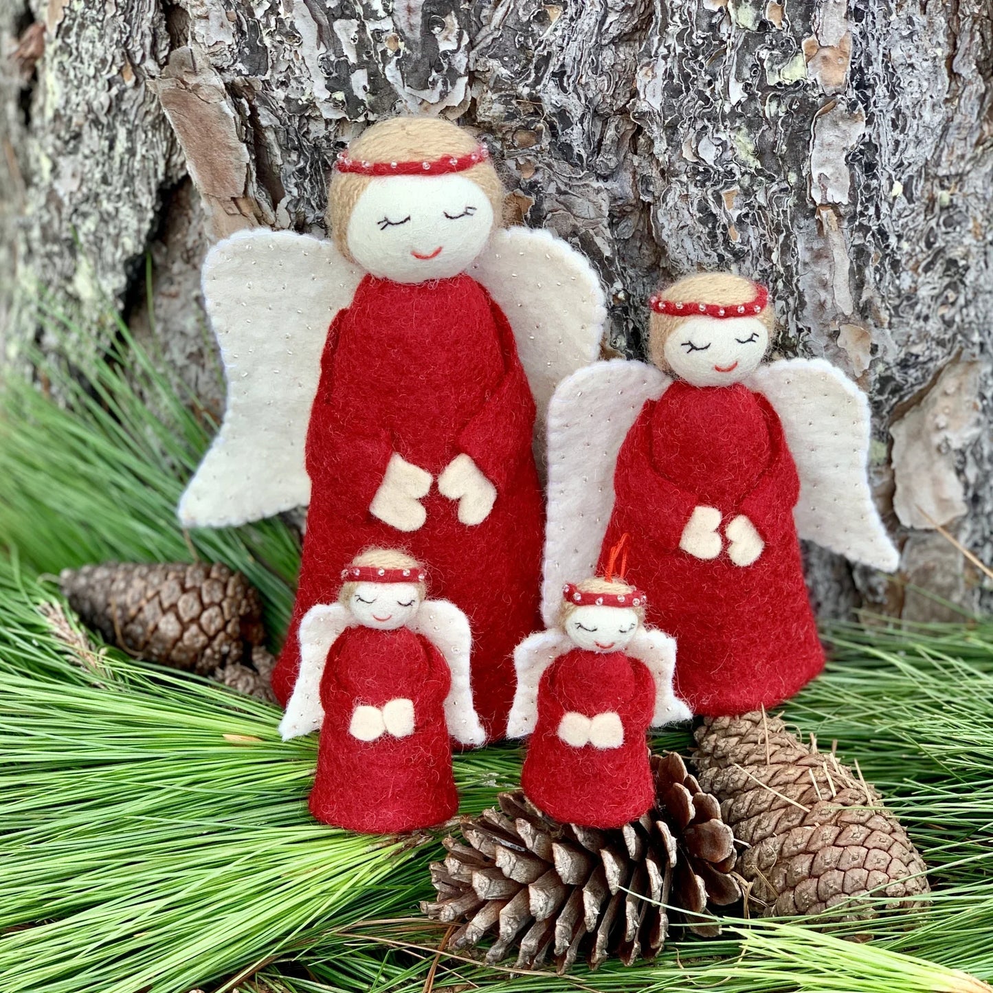 Pashom Christmas Angel Family - Red