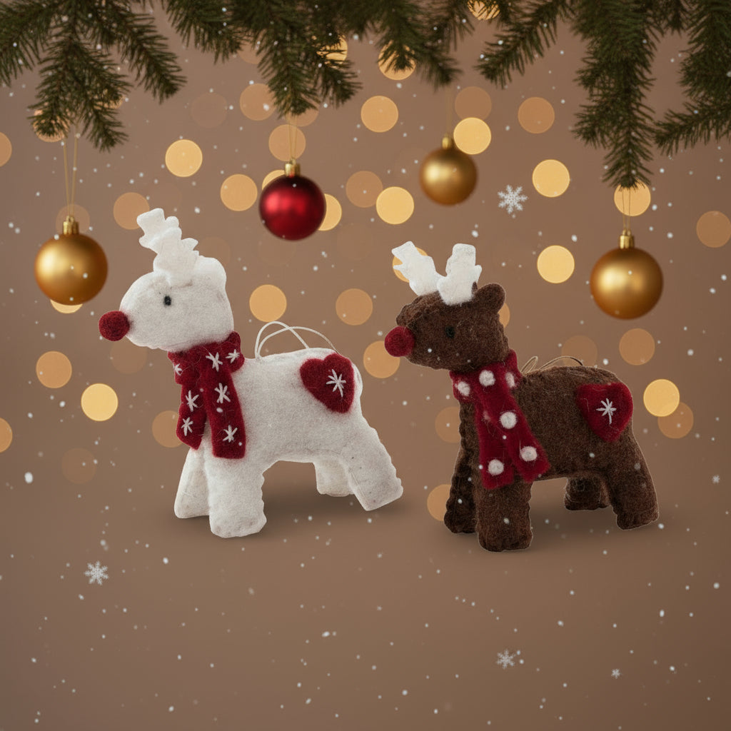 Pashom Hanging Christmas Reindeer with scarf